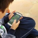 Ni prohibir ni dejar libre: proponen regular el uso de celulares en escuelas de Puebla